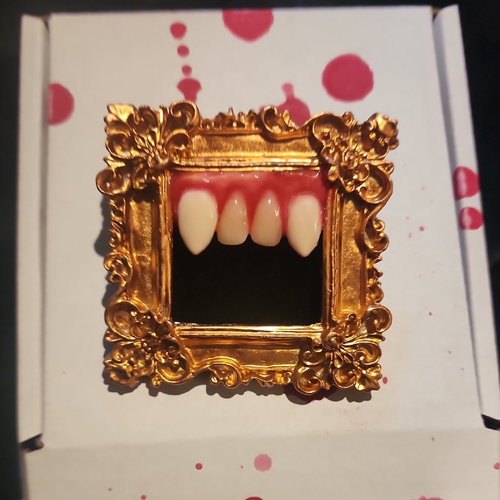 Teeth Pin- handmade Original - Picture 5 of 6